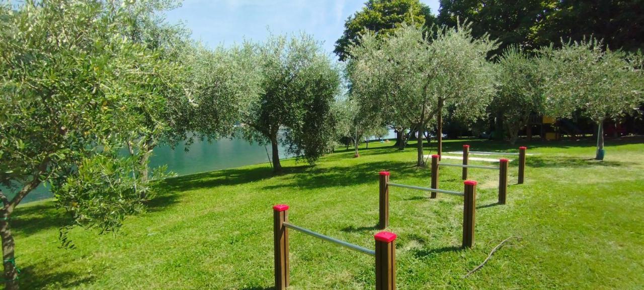 Pescate Vista Lago Lecco - Neiade Guest House מראה חיצוני תמונה