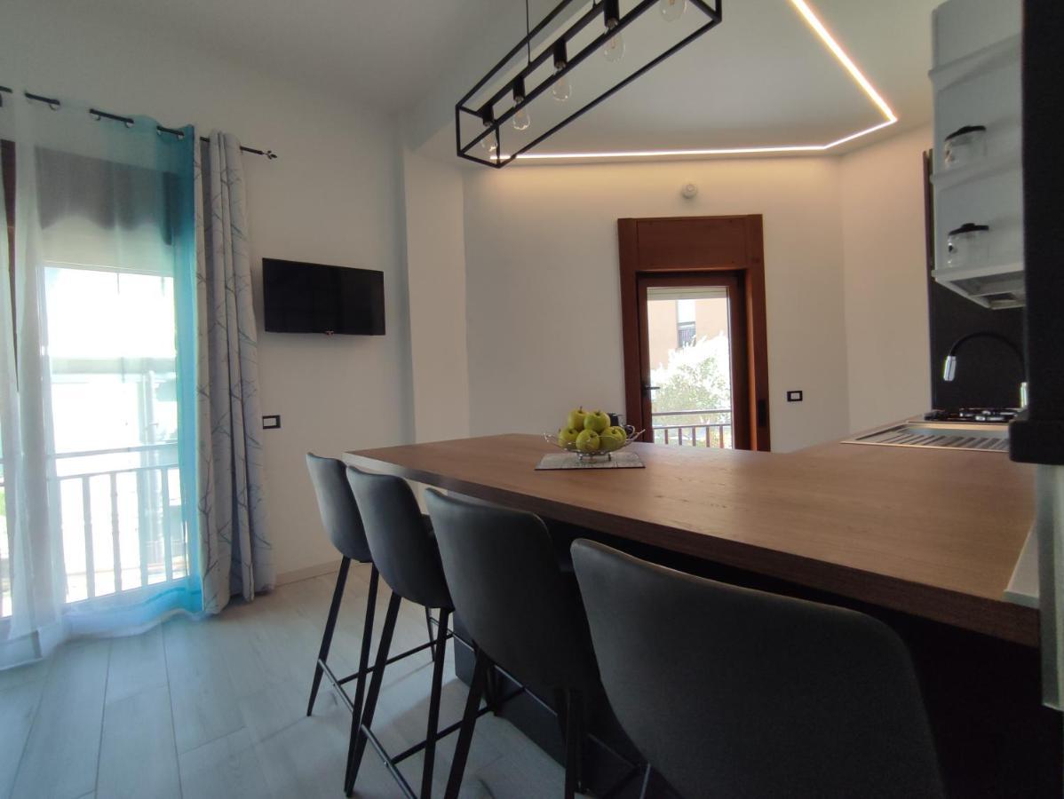 Pescate Vista Lago Lecco - Neiade Guest House מראה חיצוני תמונה