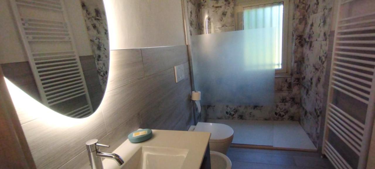 Pescate Vista Lago Lecco - Neiade Guest House מראה חיצוני תמונה